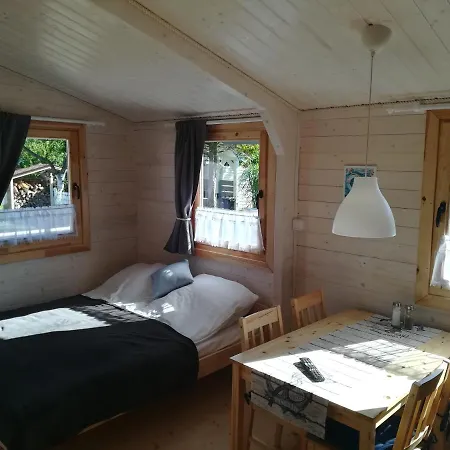 Letniskowe Rejs Lodge *