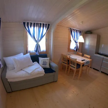 Letniskowe Rejs Lodge Ustronie Morskie