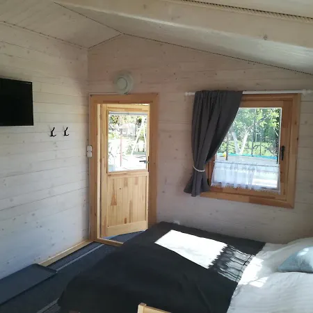 Letniskowe Rejs Lodge *