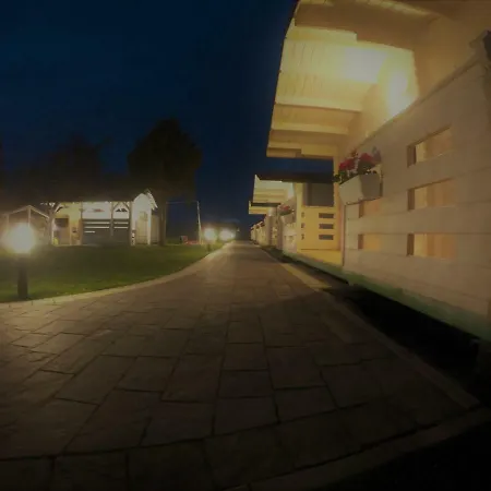 Letniskowe Rejs Lodge Ustronie Morskie